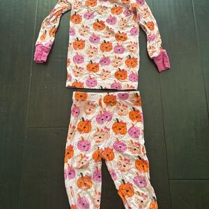 Spearmint Love Pumpkin Print Pajama Set